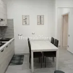 Affitto 1 camera appartamento di 44 m² in Naples