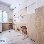 Affitto 3 camera appartamento di 88 m² in Naples