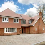 Rent 7 bedroom house in South East England