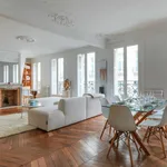 Rent 5 bedroom apartment of 1884 m² in Paris