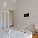 Rent 6 bedroom apartment in lisbon