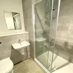 Rent 2 bedroom flat in Salford