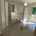 Affitto 5 camera appartamento di 102 m² in Naples