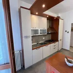 Rent 5 bedroom apartment of 75 m² in Genoa