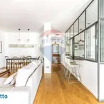 Rent 4 bedroom apartment of 170 m² in Milan