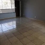 Rent 2 bedroom apartment in Roodepoort