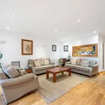 Rent 4 bedroom house of 125 m² in London