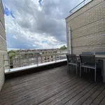 Appartement meublé situé à Ixelles. Avec 2 chambres, 2 salles de bains.
Possibilité de garage 100 €
1600 € + 125 € provision de charges.