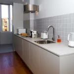 Rent 4 bedroom apartment of 115 m² in Porto