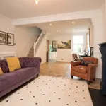 Rent 1 bedroom flat of 1195 m² in Windsor