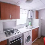 Rent a room of 75 m² in valencia