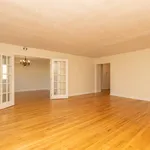 Rent 3 bedroom apartment of 116 m² in Vancouver