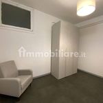 Affitto 5 camera appartamento di 100 m² in Cuneo