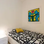 Rent a room in milan