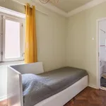 Rent a room in lisbon