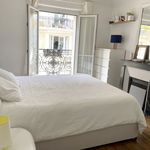 Rent 1 bedroom apartment of 390 m² in Paris