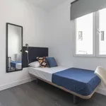 Rent a room of 150 m² in madrid