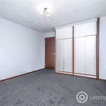 Rent 3 bedroom flat in Glasgow