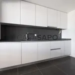 Rent 1 bedroom apartment of 75 m² in Amadora