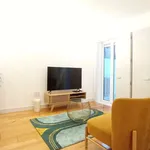 Rent 1 bedroom apartment of 70 m² in lisbon