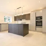 Rent 4 bedroom house in Hertsmere