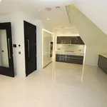 Rent 3 bedroom apartment in London