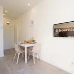 Rent 1 bedroom apartment of 32 m² in Porto