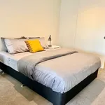 Rent 1 bedroom apartment in Melbourne