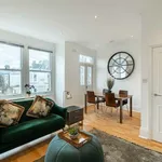 Rent 3 bedroom flat in London