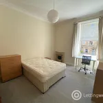 Rent 3 bedroom apartment in Edinburgh