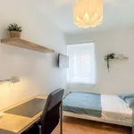 Rent a room of 74 m² in Valladolid