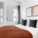 Rent 3 bedroom apartment of 156 m² in barcelona