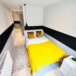 Rent a room of 30 m² in london