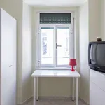 Rent a room in lisbon