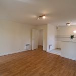 Rent 2 bedroom apartment of 44 m² in LA CHAUSSEE ST VICTOR