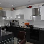 Rent 7 bedroom flat in East Midlands