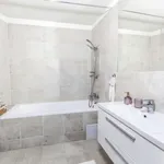 Rent 3 bedroom apartment in Prague