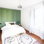 Rent 4 bedroom apartment in Lille