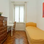 Rent a room in milan