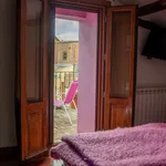 Rent a room of 450 m² in Sojuela