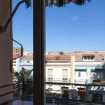 Rent 4 bedroom apartment in Valencia