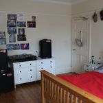 Rent 5 bedroom house in East Midlands