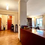 Rent 3 bedroom apartment of 145 m² in Milano