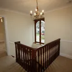 Rent 5 bedroom house in South East England