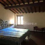 Rent 4 bedroom house of 110 m² in Arezzo