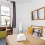 Rent 4 bedroom apartment of 27 m² in Edinburgh