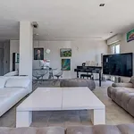 Appartement de 171 m² avec 5 chambre(s) en location à Nice