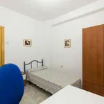 Rent a room of 130 m² in granada