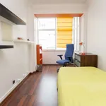 Rent a room of 70 m² in lisbon