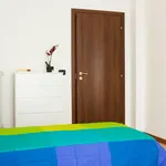 Rent 4 bedroom apartment in Turin